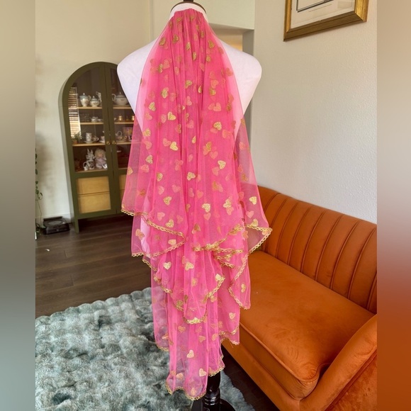 Pink and Gold Hearts Bridal Veil - Picture 3 of 5